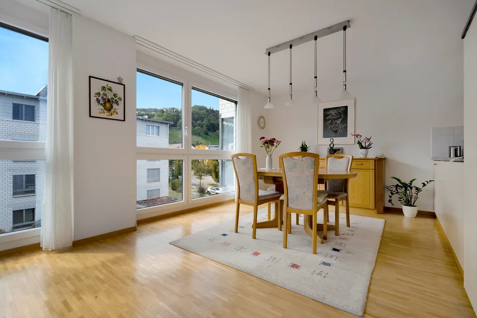 Appartamento 4,5 locali con buone connessioni alla città di Berna – foto 2 di 11
