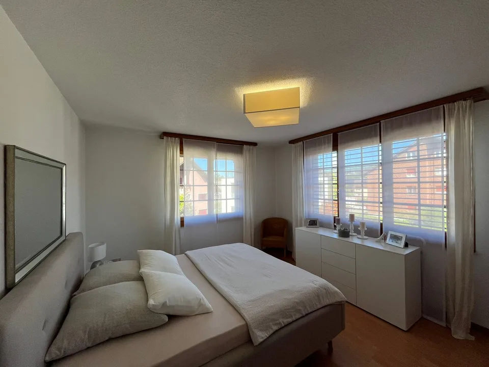Appartamento luminoso di 4,5 locali con balcone in una zona familiare – foto 5 di 15