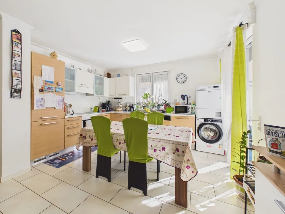 Spacieuses chambres à coucher, ameublement de goût inclus & place de parc couverte ! – photo 4 sur 10