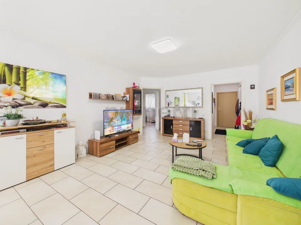 Spacieuses chambres à coucher, ameublement de goût inclus & place de parc couverte ! – photo 2 sur 10