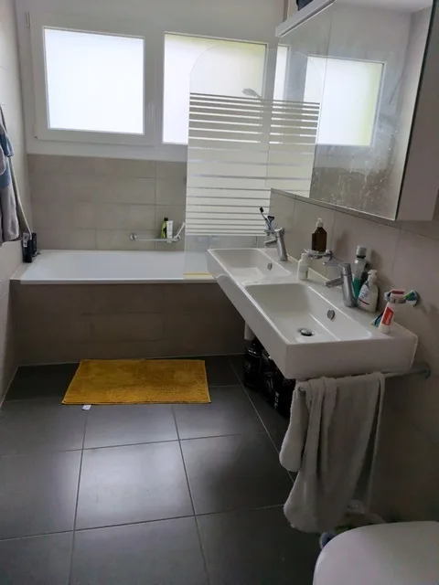 Schönes 3,5-Zimmer-Apartment zur Miete im 1. Stock – Foto 3 von 7