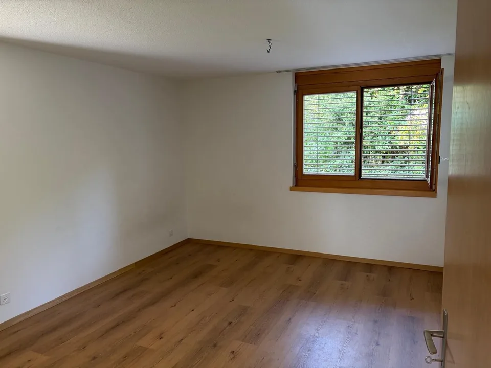 4.5-Zimmer Parterrewohnung an ruhiger Lage in Matten – Foto 12 von 13