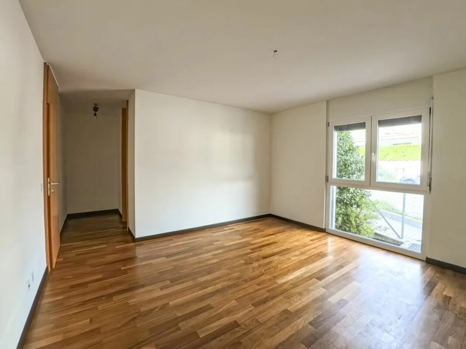 Appartement lumineux de 3.5 pièces avec jardin – photo 4 sur 6