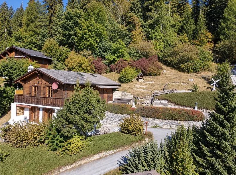 Ein zu renovierendes Chalet in einer bevorzugten Umgebung – Foto 3 von 13