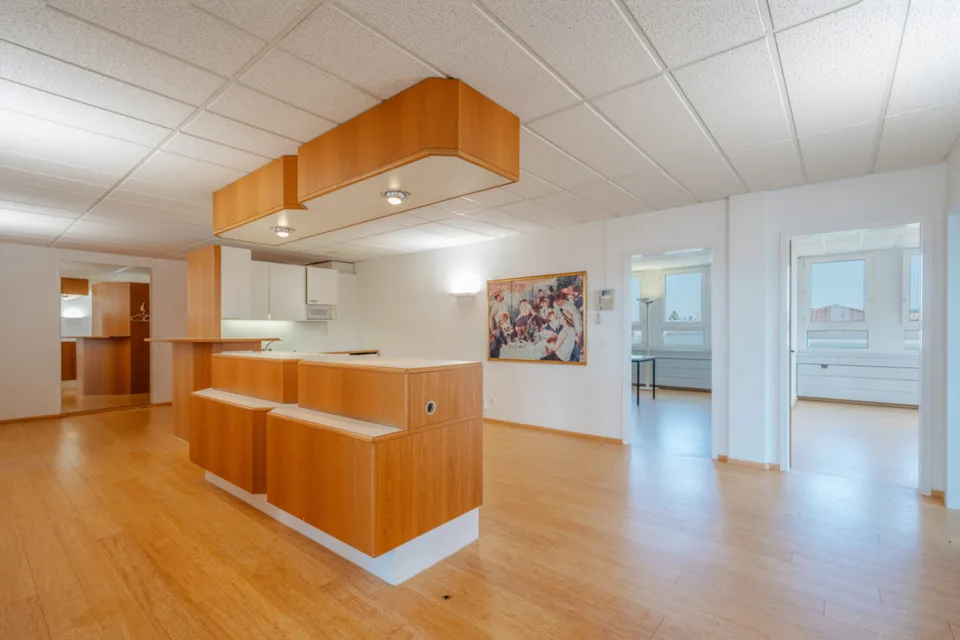 REPRÄSENTIERENDE BÜROFLÄCHEN in Münsingen - vollvermietet, Nettorendite 6.14% – Foto 5 von 12