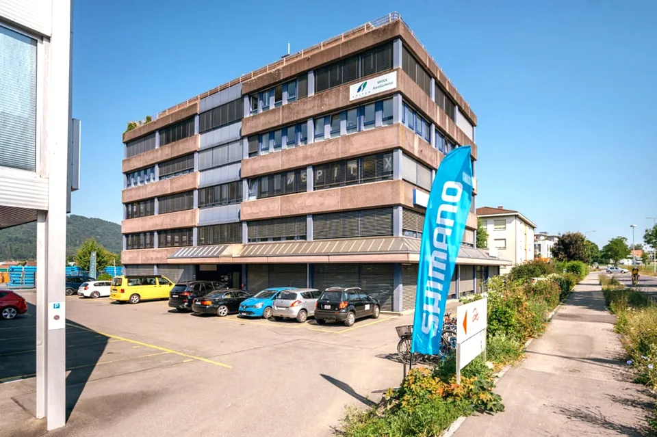 REPRÄSENTIERENDE BÜROFLÄCHEN in Münsingen - vollvermietet, Nettorendite 6.14% – Foto 2 von 12