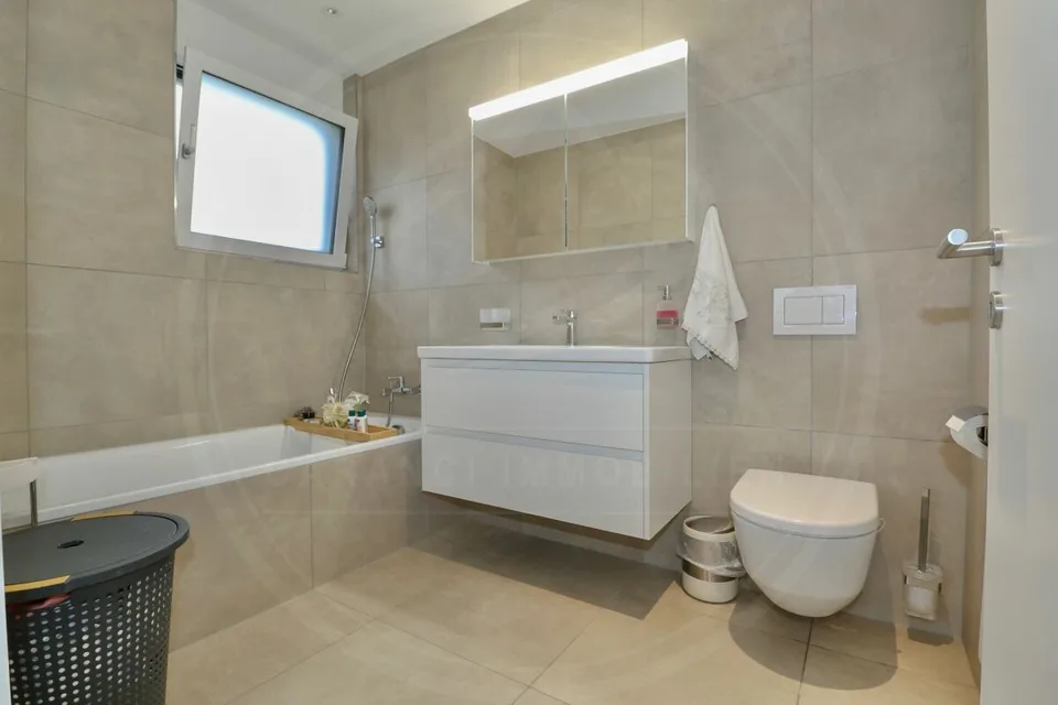 Maison familiale jumelée spacieuse avec beaucoup d'espace pour toute la famille à Birrhard – photo 9 sur 13