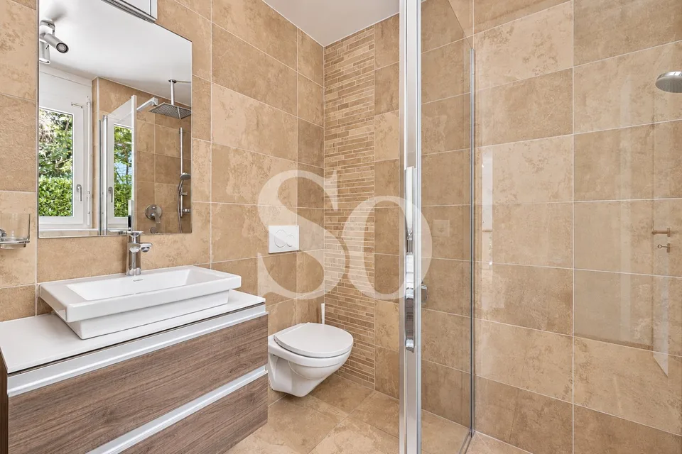 Moderne Villa im Herzen einer privilegierten Wohngegend – Foto 9 von 9