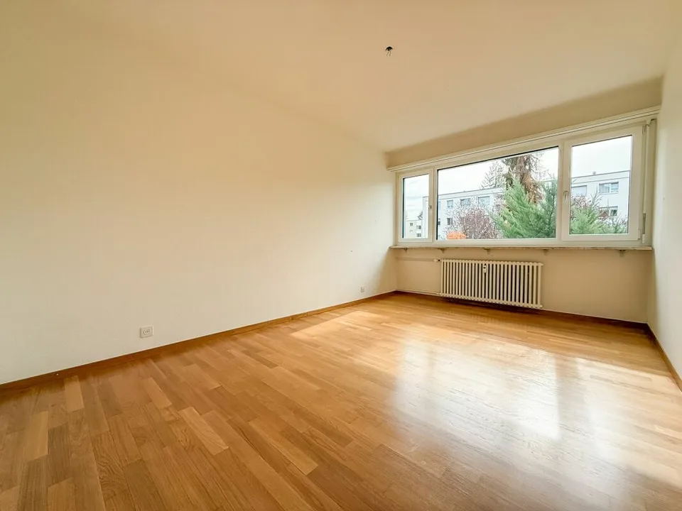 Appartamento luminoso 3.5 locali con balcone – foto 4 di 11