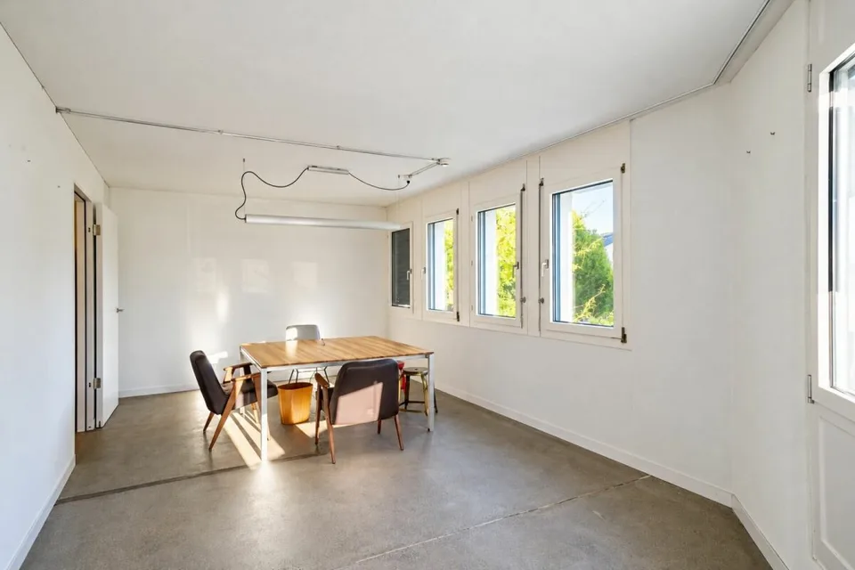 Space for Your Business Ideas – photo 11 of 15
