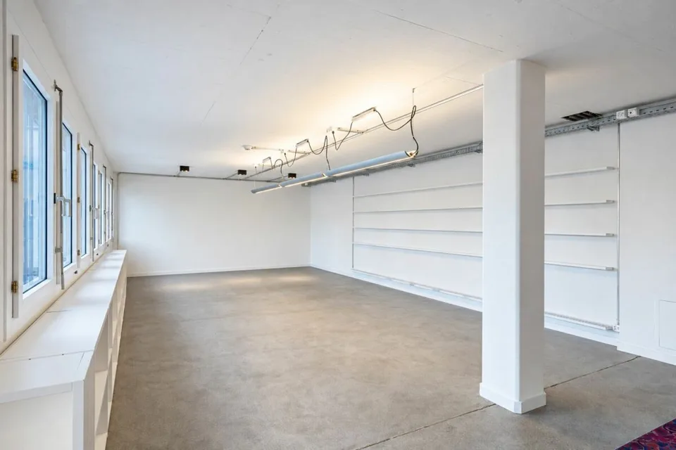 Space for Your Business Ideas – photo 8 of 15