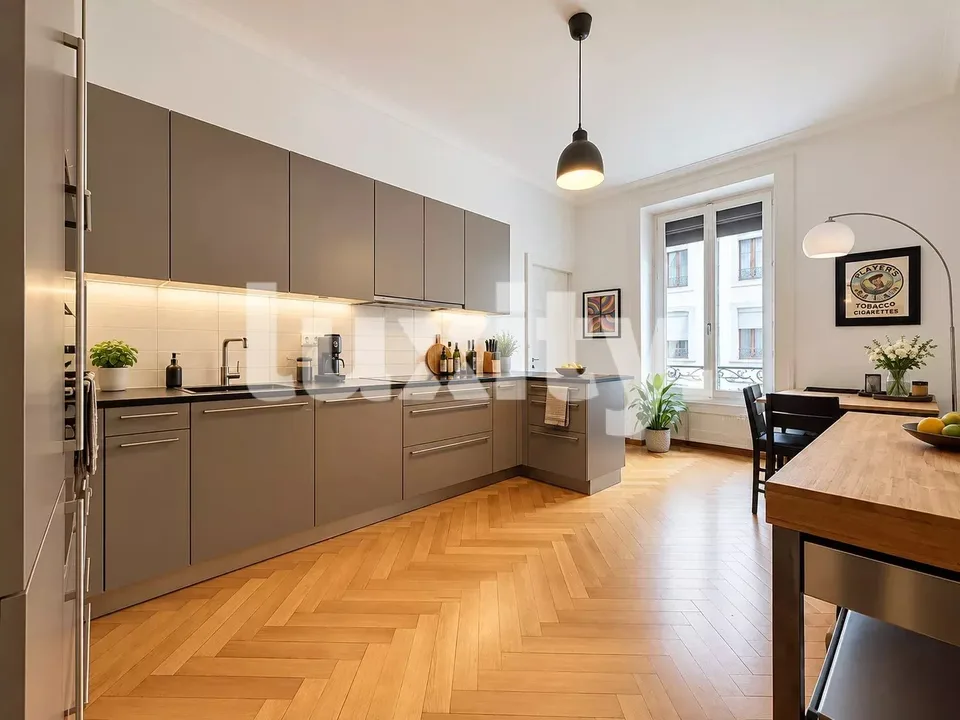 Elegante appartamento in stile Haussmanniano vicino alla Vecchia Città – foto 3 di 3