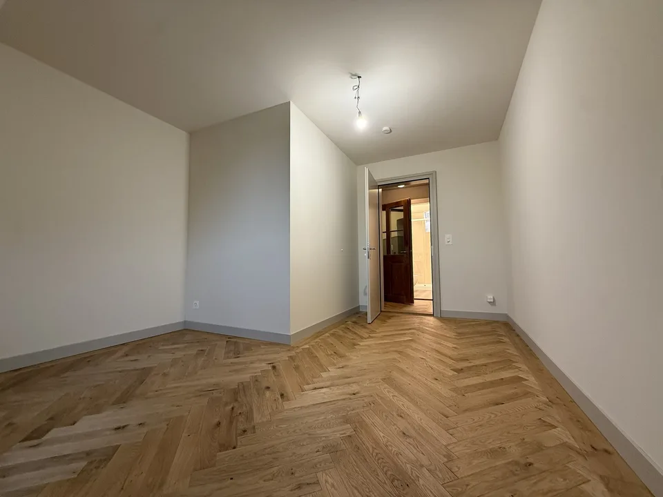 First rental after renovation – photo 5 of 6