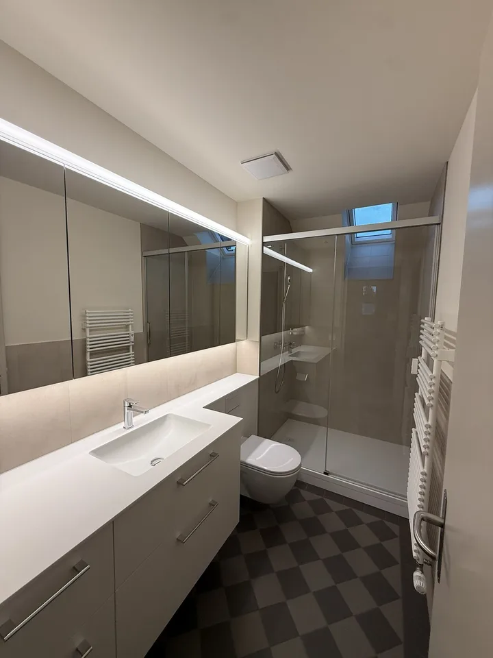 First rental after renovation – photo 6 of 6