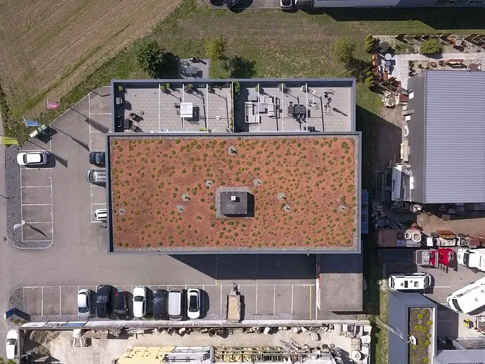Gewerbeflächen im Erdgeschoss – Renditeobjekt mit Perspektive zur Eigennutzung – Foto 3 von 6