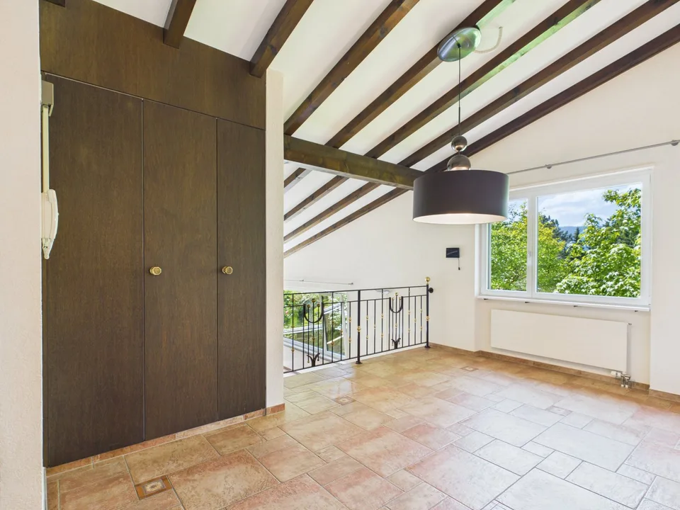 Exclusive 7.5-room single-family house with pool, winter garden, and plenty of privacy in Arch BE – photo 12 of 25