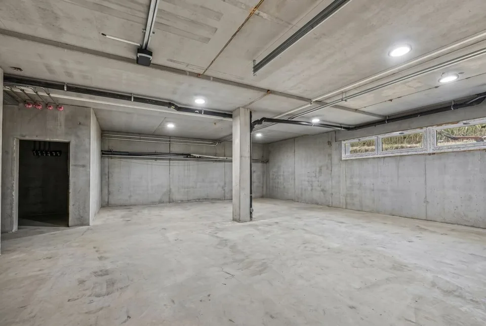 Proprietà residenziale e commerciale moderna con concetto di utilizzo polivalente – foto 15 di 17