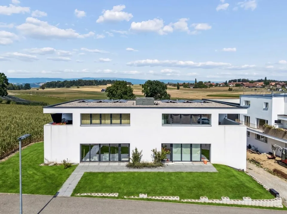 Proprietà residenziale e commerciale moderna con concetto di utilizzo polivalente – foto 17 di 17