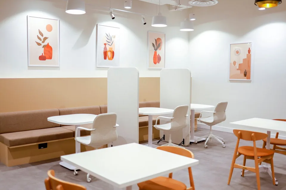 Espace de bureau privé pour 30 personnes à Regus Spoom Kriens – photo 5 sur 9