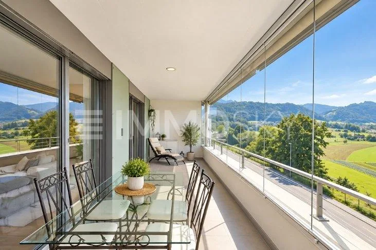 Above the roofs of Lucerne with a far-reaching view and living comfort – photo 6 of 7