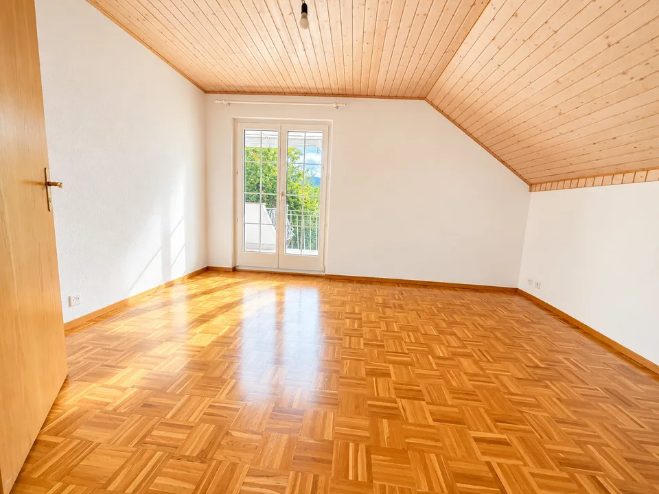 Ampio appartamento di 3,5 locali con grande balcone a Tinterin – foto 6 di 8