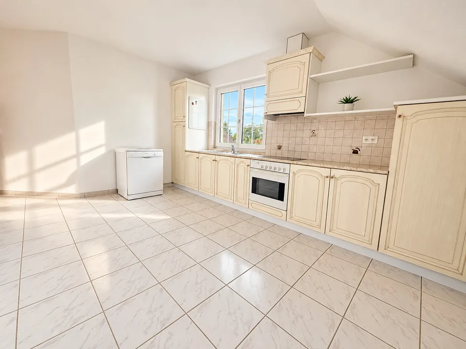 Ampio appartamento di 3,5 locali con grande balcone a Tinterin – foto 4 di 8