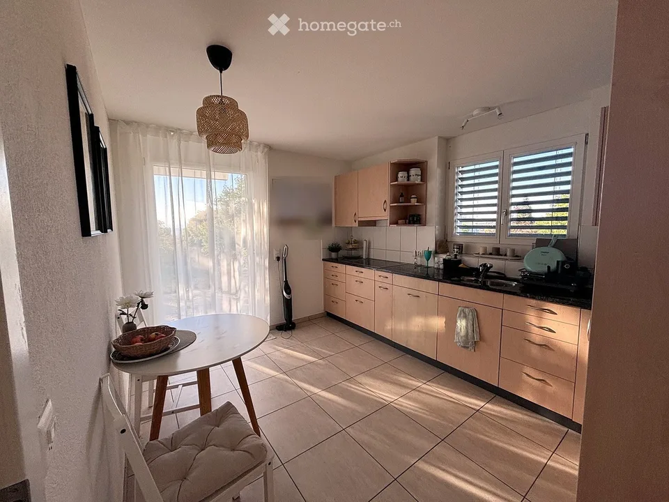 Möblierte 4-Zimmer-Doppelhaushälfte mit Garten (befristet) – Foto 3 von 5