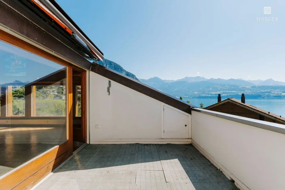 Charmant appartement 2½ pièces en mansarde - un foyer avec une vue lointaine et une atmosphère de vacances – photo 6 sur 13
