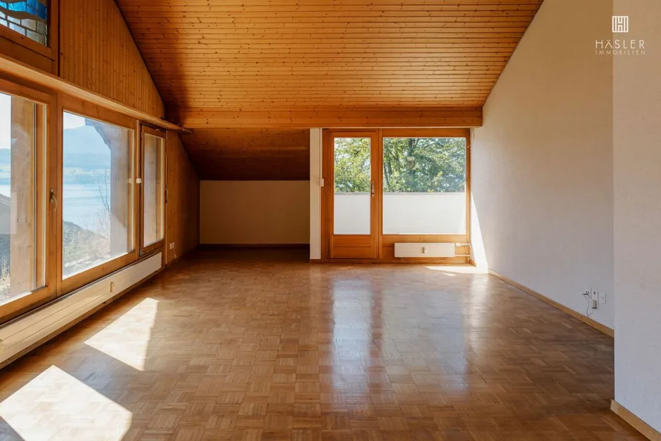 Charmant appartement 2½ pièces en mansarde - un foyer avec une vue lointaine et une atmosphère de vacances – photo 11 sur 13