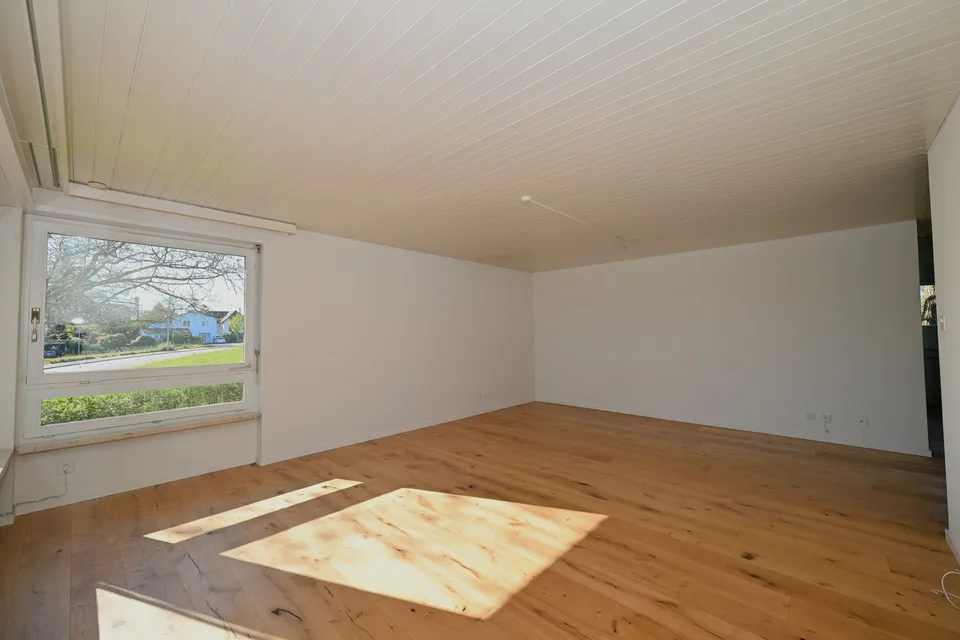 Ampio e tranquillo appartamento di 5 locali con garage in una posizione esclusiva su Bruderholz – foto 5 di 26