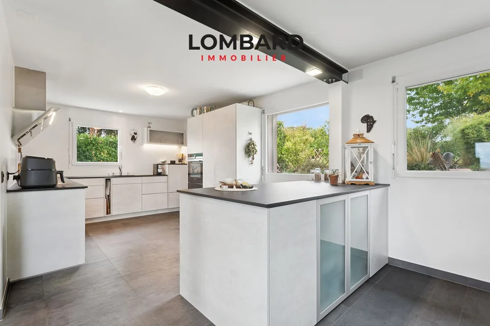 Bellissima villa individuale con piscina – foto 5 di 13