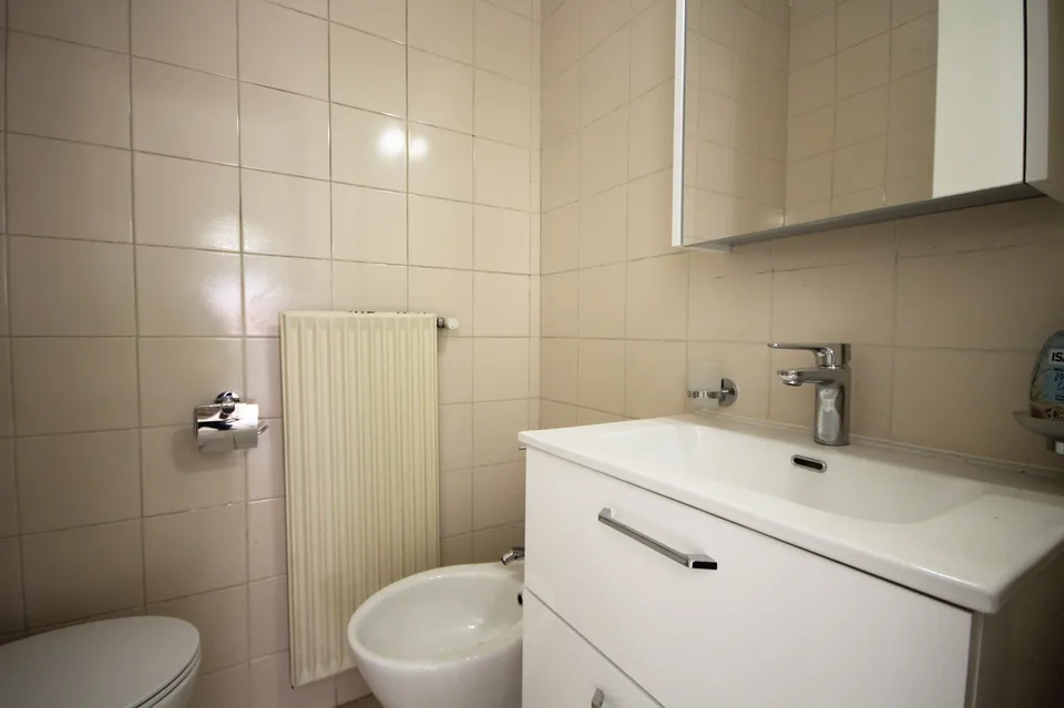 Chiasso: spacieux appartement de 5,5 pièces avec balcons – photo 12 sur 14