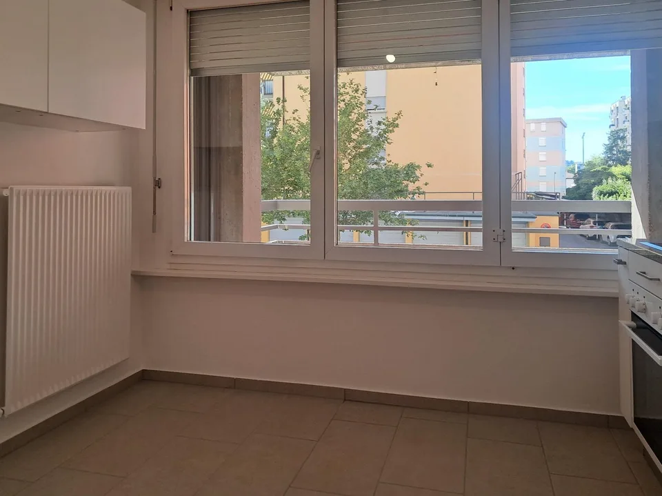 Chiasso: spacieux appartement de 5,5 pièces avec balcons – photo 5 sur 14