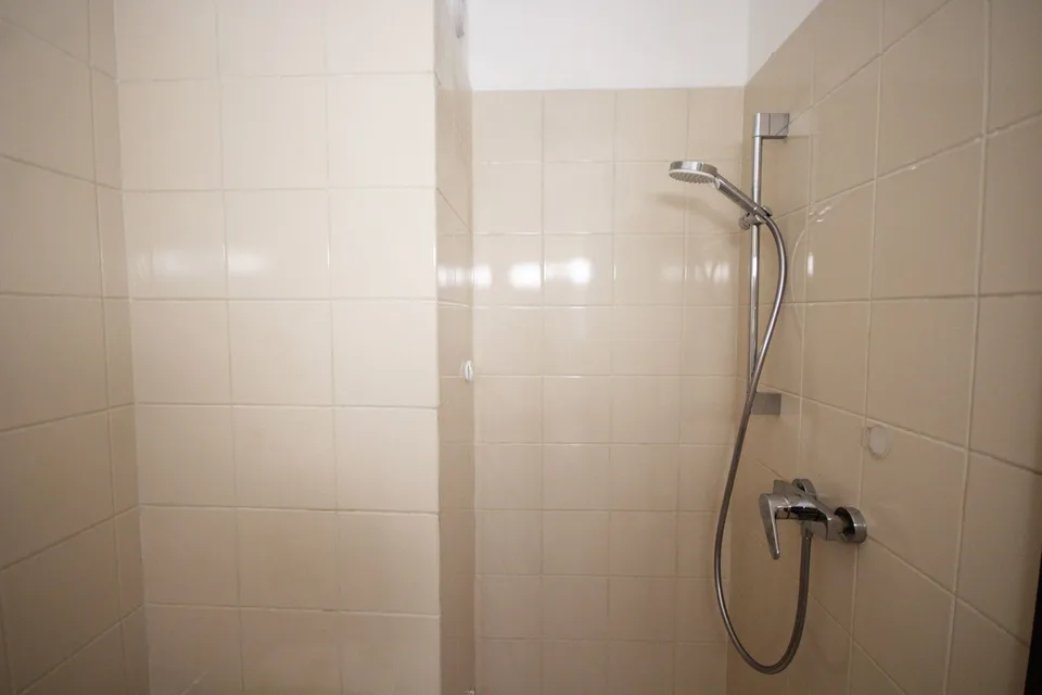 Chiasso: spacieux appartement de 5,5 pièces avec balcons – photo 13 sur 14