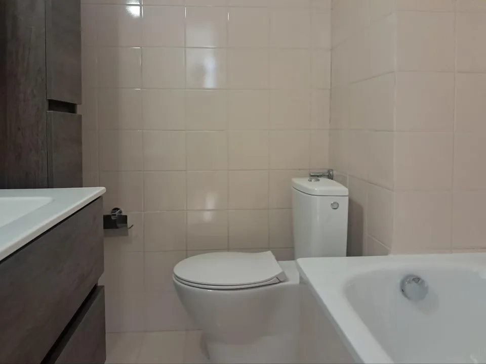 Chiasso: spacieux appartement de 5,5 pièces avec balcons – photo 11 sur 14