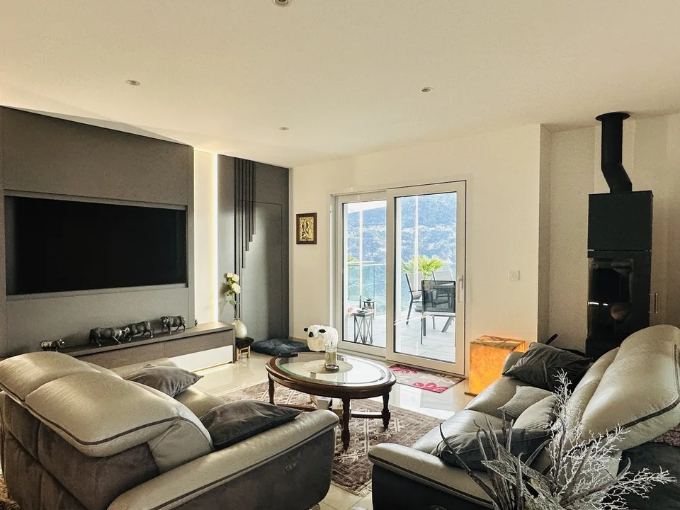 Splendid new 4.5-room attic apartment – photo 4 of 13