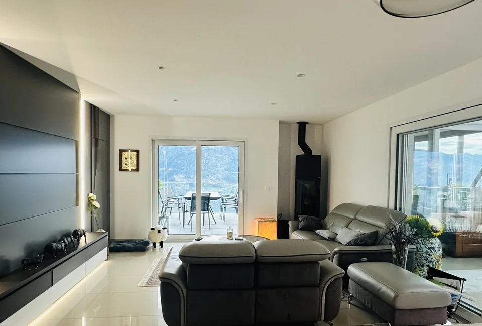 Splendid new 4.5-room attic apartment – photo 3 of 13