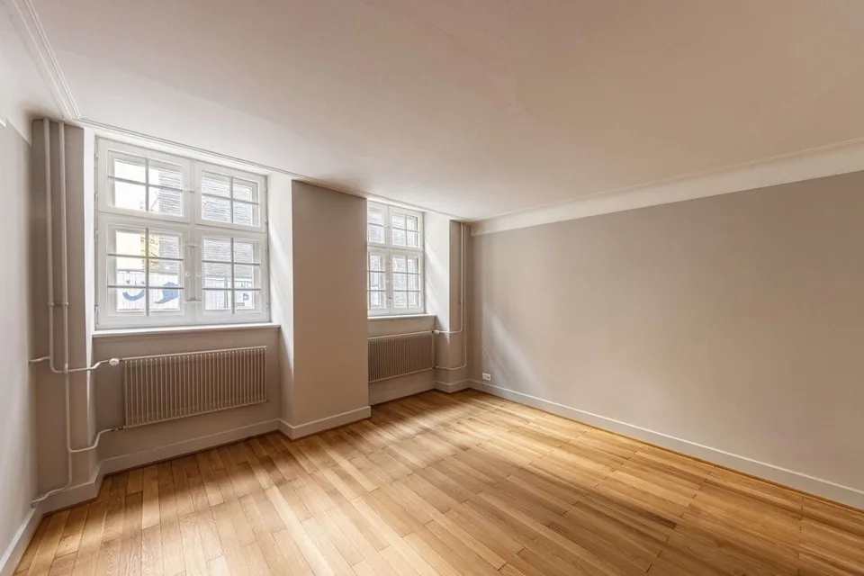 Appartement de luxe du vieux quartier avec espace de jardin à un emplacement exclusif – photo 9 sur 12