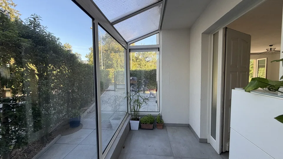 Maison familiale avec joli jardin et vue dégagée – Foto 6 von 13