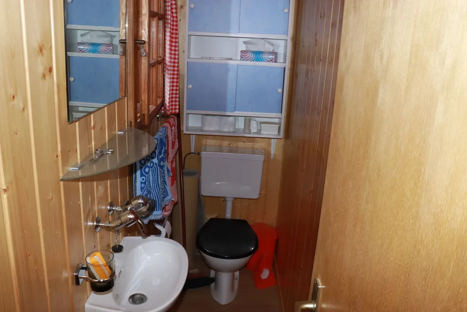 Rustikales Walliser Chalet in Hérémence – Foto 7 von 13