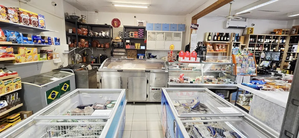 A VENDRE - COMMERCE D'ALIMENTATION – photo 2 sur 6