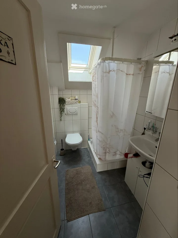 Bright 3-room attic apartment with beautiful views – photo 5 of 5