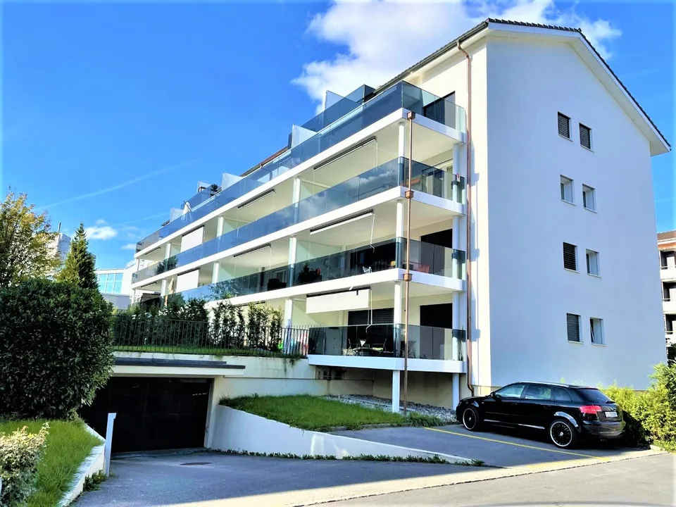 Top Modern 3.5 Room Apartment Centrally Located in Emmenbrücke – photo 19 of 21