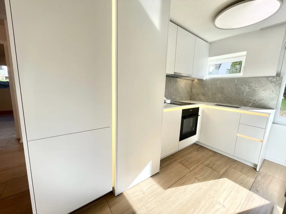 Top Modern 3.5 Room Apartment Centrally Located in Emmenbrücke – photo 3 of 21
