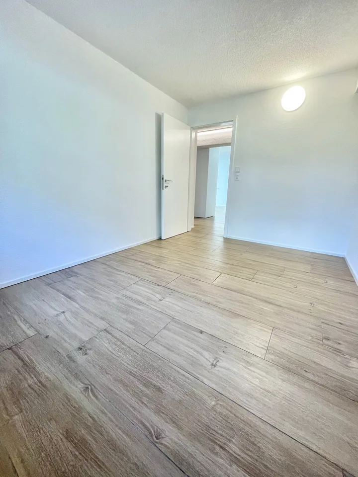 Top Modern 3.5 Room Apartment Centrally Located in Emmenbrücke – photo 8 of 21