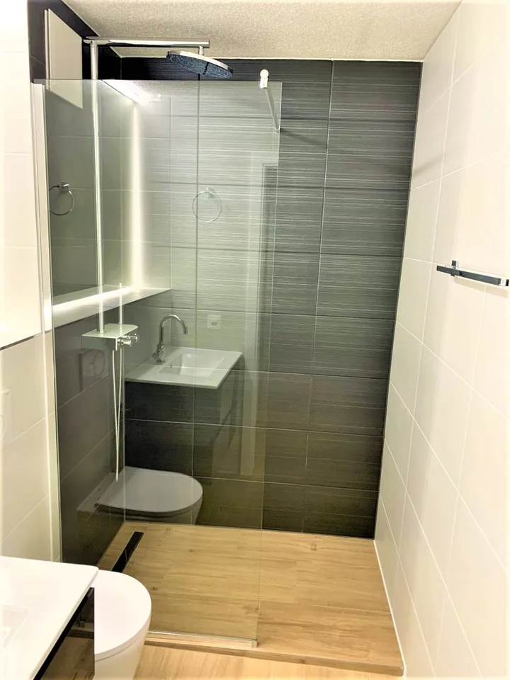 Top Modern 3.5 Room Apartment Centrally Located in Emmenbrücke – photo 14 of 21