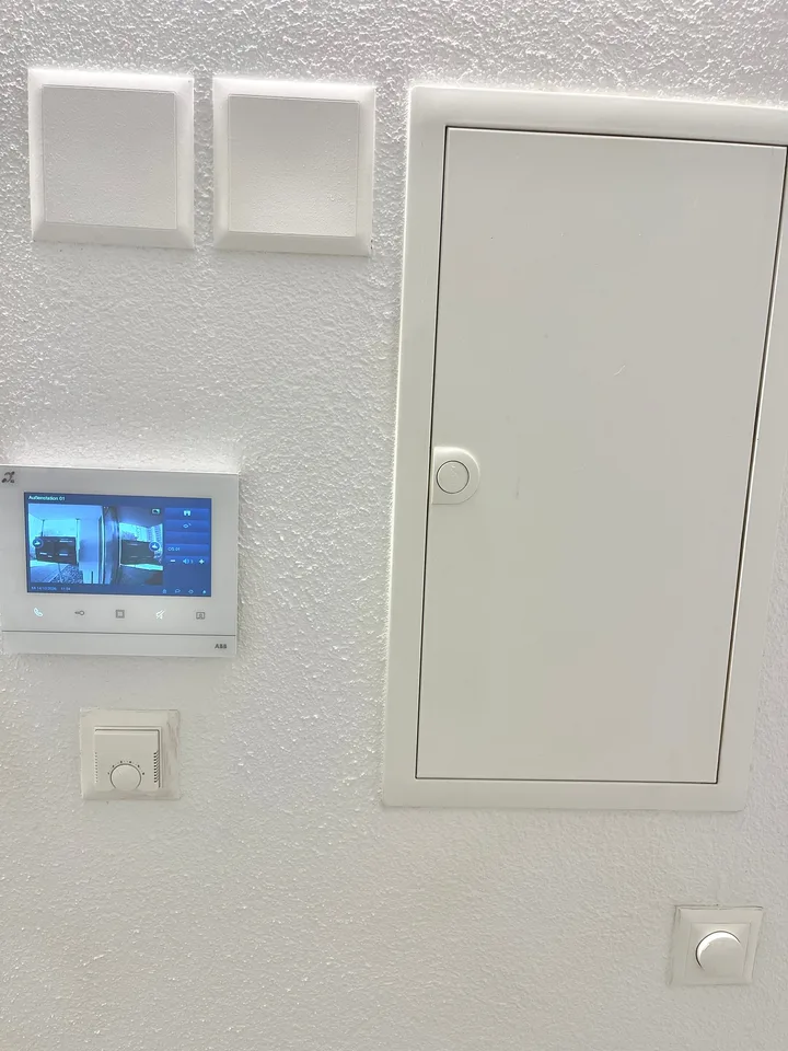 Top Modern 3.5 Room Apartment Centrally Located in Emmenbrücke – photo 7 of 21