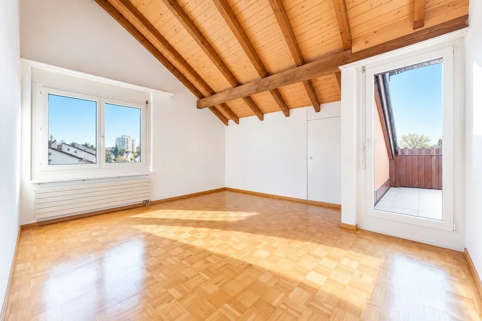 Appartement mansardé confortable avec cheminée et balcon – photo 6 sur 10