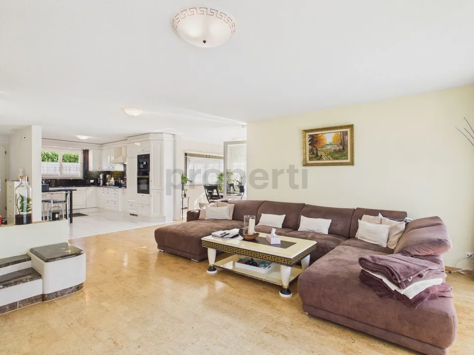 Privater Garten, Gemütliche Veranda & Ruhige Lage in Familienfreund... – Foto 2 von 13