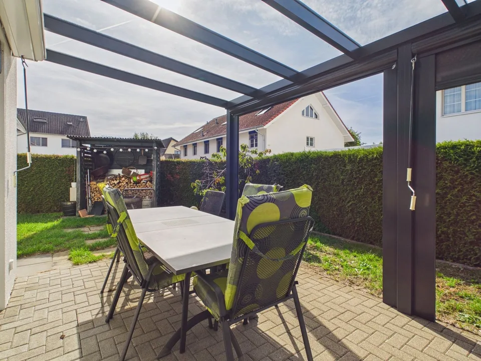 Privater Garten, Gemütliche Veranda & Ruhige Lage in Familienfreund... – Foto 6 von 13